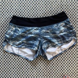 Lululemon size 6 speed short